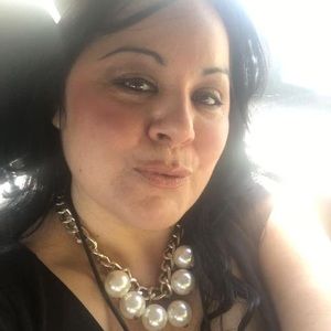 Meet your Posher, Adriana